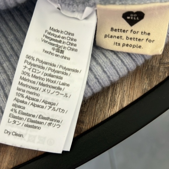 Madewell baby blue  V-Neck Sweater - Picture 3 of 3